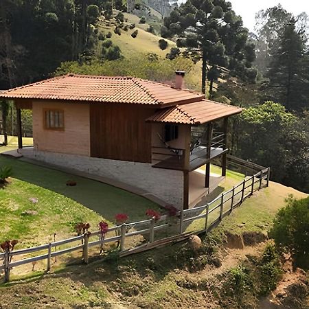 Chale Recanto Da Mantiqueira Goncalves Bagian luar foto
