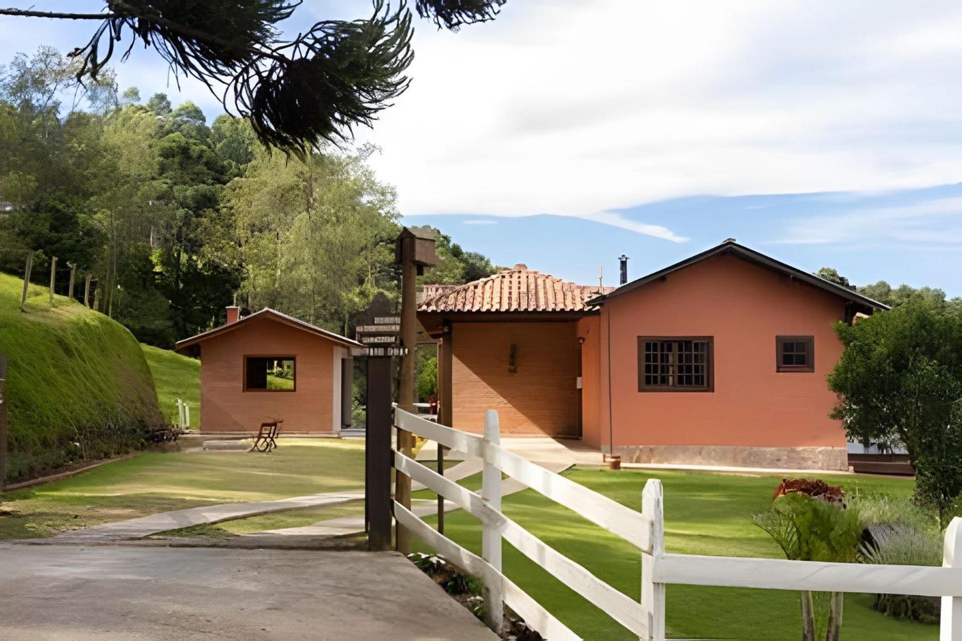 Chale Recanto Da Mantiqueira Goncalves Bagian luar foto