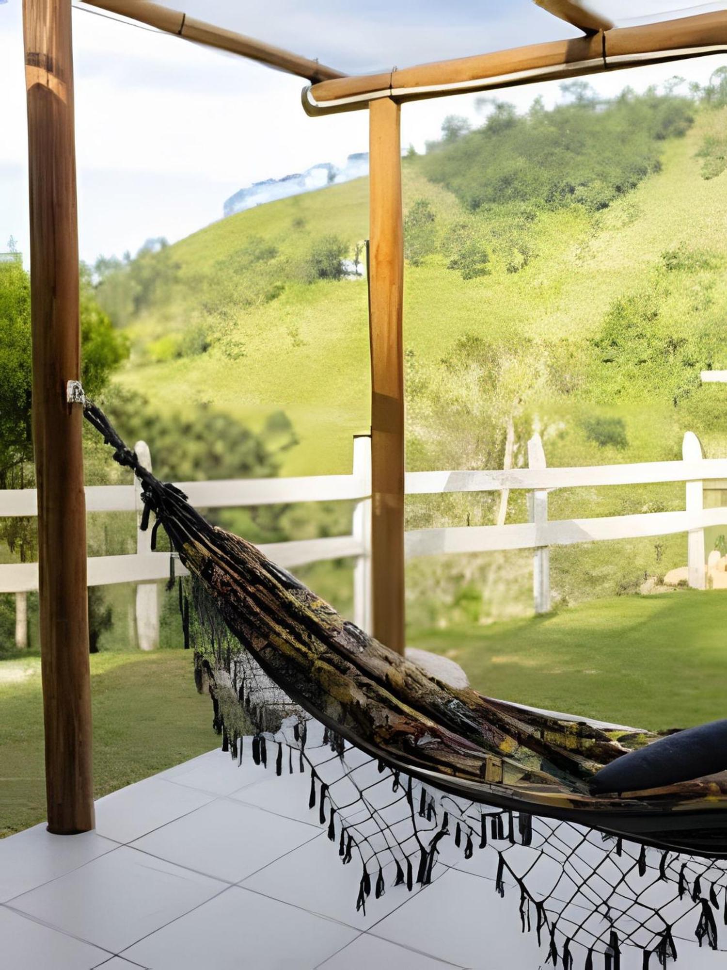 Chale Recanto Da Mantiqueira Goncalves Bagian luar foto